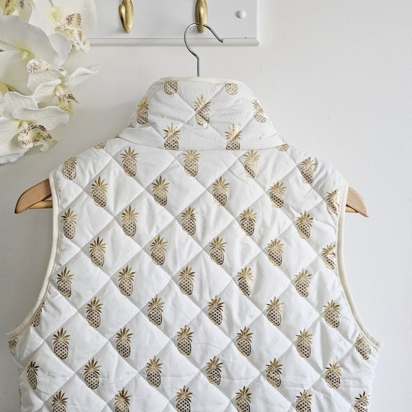 Simply Southern White & Gold Pineapple Quilted Sleeveless Puffer Vest Size Small - Picture 12 of 16
